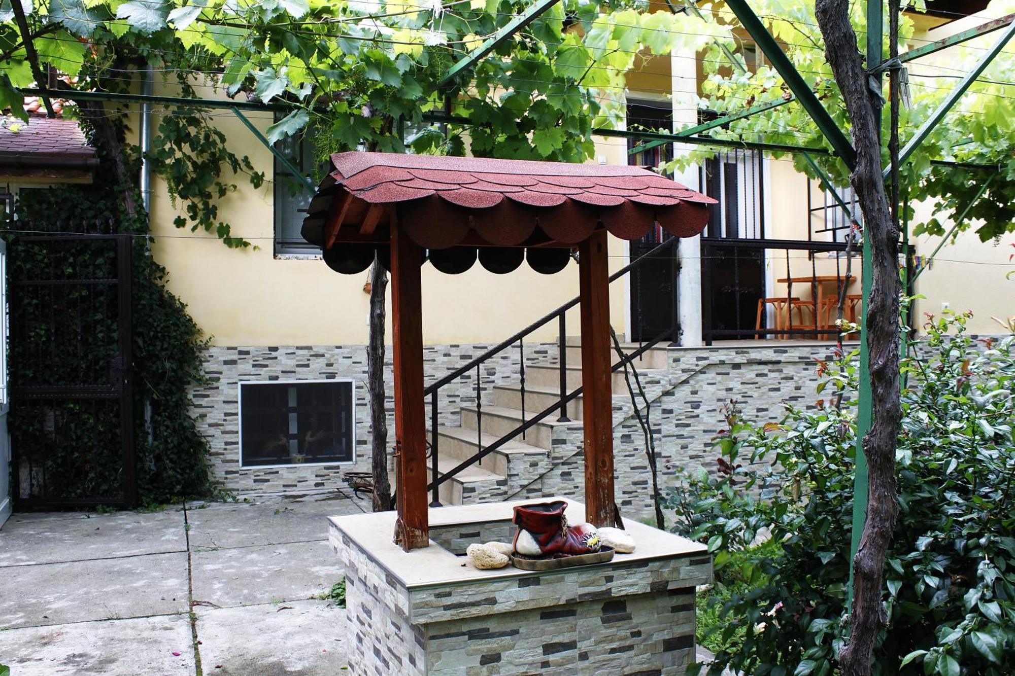 Guesthouse Planinsko Gnezdo Tŭzha Exteriör bild