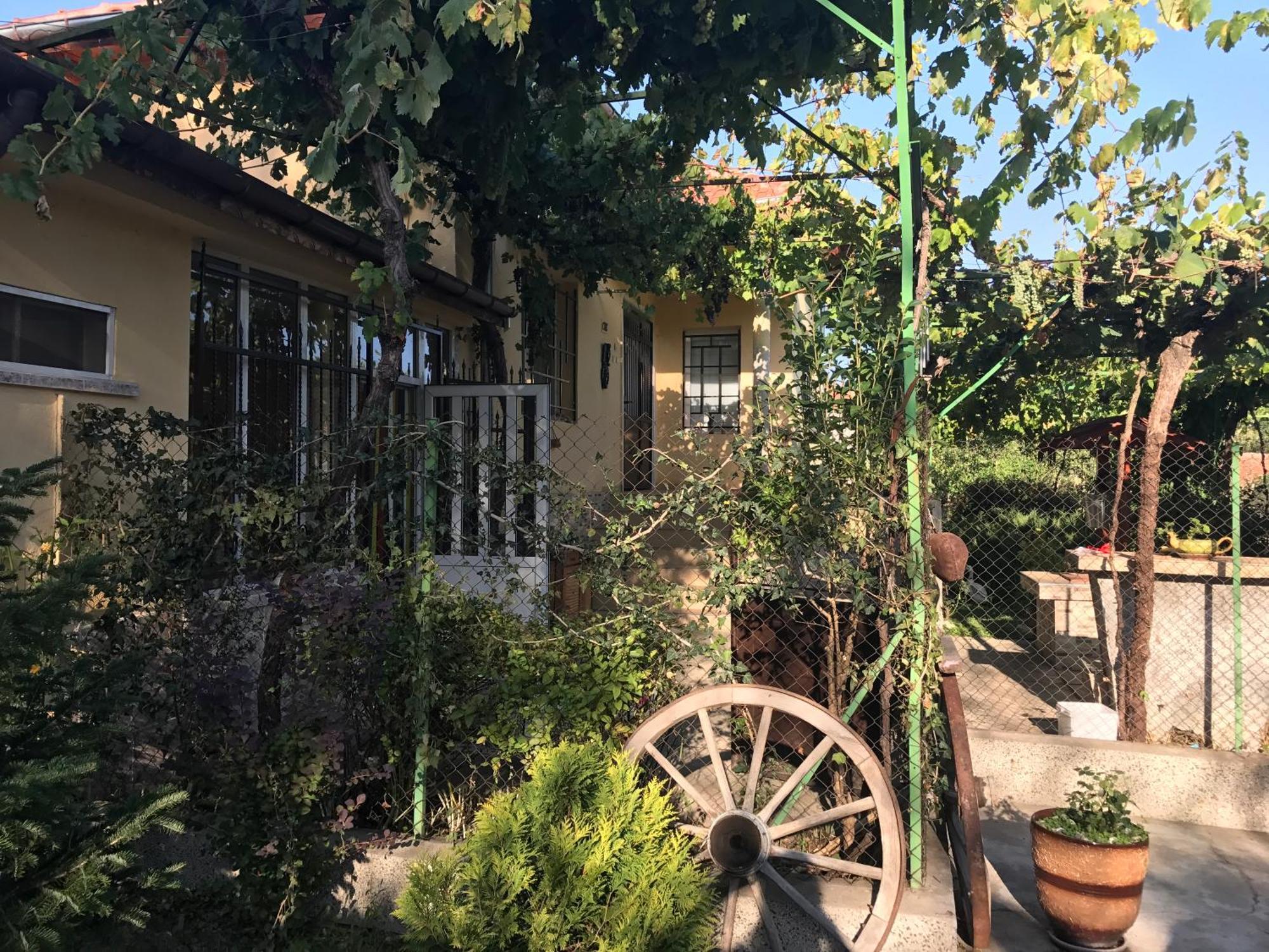 Guesthouse Planinsko Gnezdo Tŭzha Exteriör bild